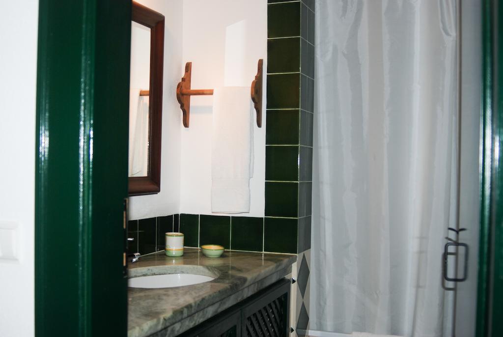 Herdade Da Samarra Hotel Viana do Alentejo Room photo